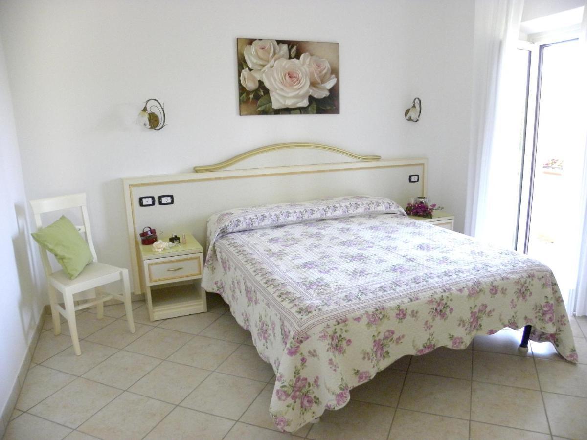 Comfortable Apartment In Maratea With Sea View 95 M² + Parking Exteriör bild