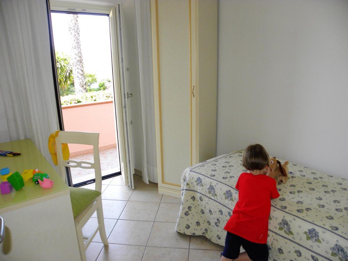 Comfortable Apartment In Maratea With Sea View 95 M² + Parking Exteriör bild